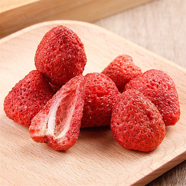 STRAWBERRY DRIED